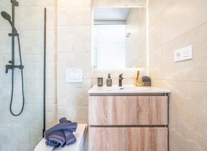 3 quarto Moradia para venda em Roldan com piscina - 379 950 € (Ref: 8990142)