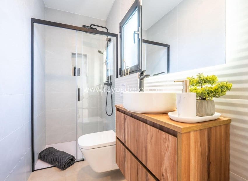 3 quarto Moradia para venda em Roldan com piscina - 379 950 € (Ref: 8990142)
