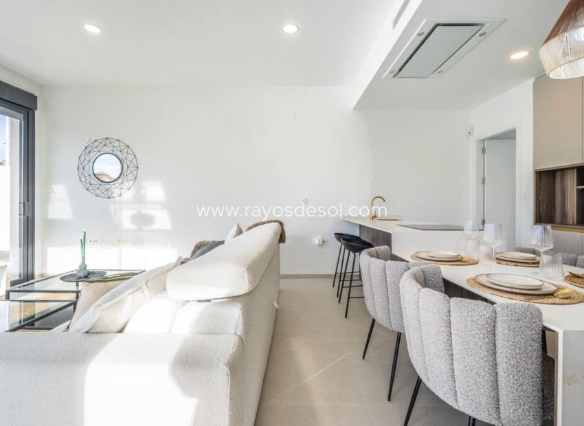3 bedroom Villa for sale in Roldan with pool - € 415,950 (Ref: 8990143)