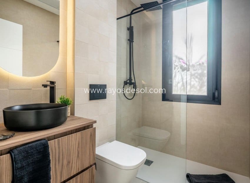 3 bedroom Villa for sale in Roldan with pool - € 415,950 (Ref: 8990143)