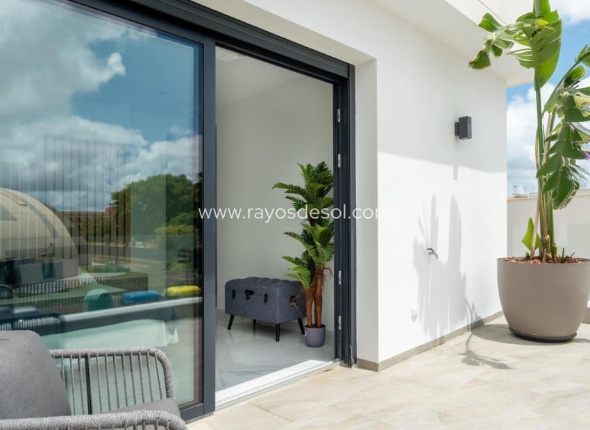 3 soverom Villa til salgs i San Pedro del Pinatar med svømmebasseng - € 465 000 (Ref: 8997307)