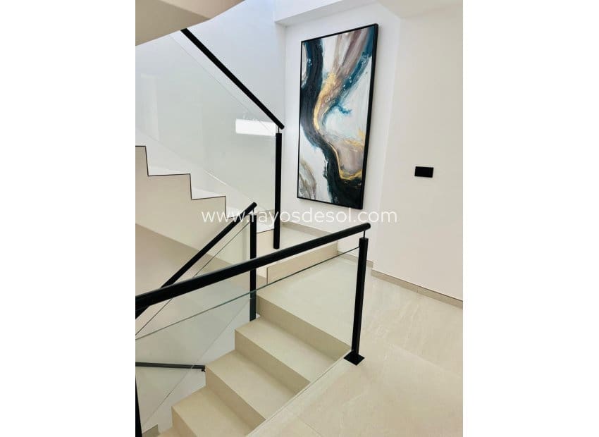 3 makuuhuone Huvila myytävänä paikassa San Pedro del Pinatar mukana uima-altaan - 489 000 € (Ref: 8997307)