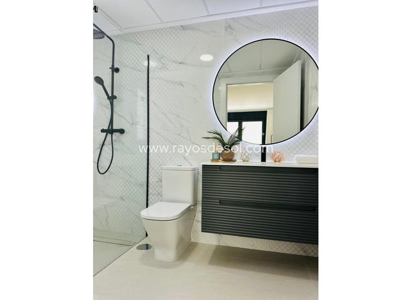 3 slaapkamer Villa te koop in San Pedro del Pinatar met zwembad - € 489.000 (Ref: 8997307)