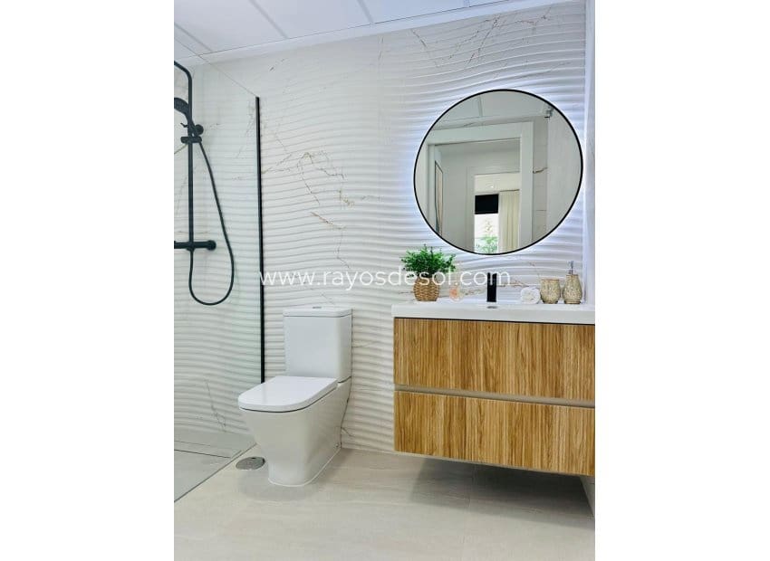 3 slaapkamer Villa te koop in San Pedro del Pinatar met zwembad - € 489.000 (Ref: 8997307)