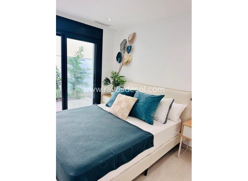 3 slaapkamer Villa te koop in San Pedro del Pinatar met zwembad - € 489.000 (Ref: 8997307)