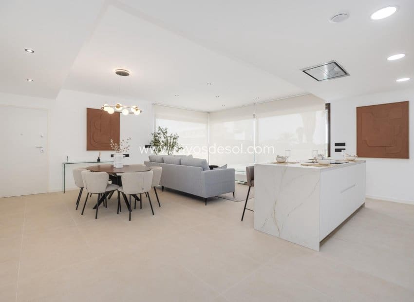 3 bedroom Villa for sale in Los Alcazares with pool - € 695,000 (Ref: 9006491)