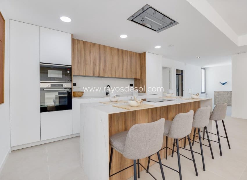 3 bedroom Villa for sale in Los Alcazares with pool - € 695,000 (Ref: 9006491)