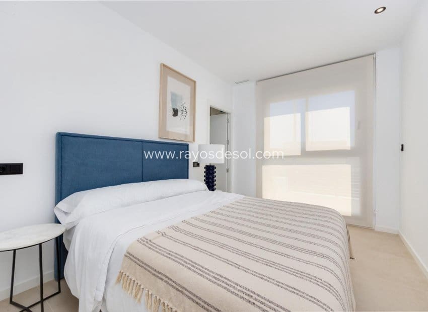 3 bedroom Villa for sale in Los Alcazares with pool - € 695,000 (Ref: 9006491)