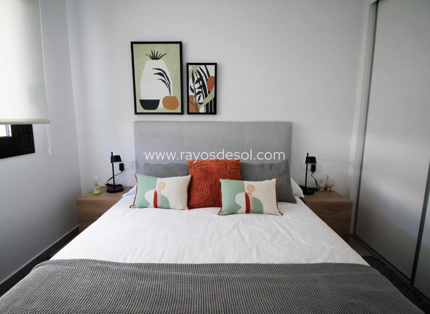 4 soveværelse Villa til salg i Pilar de la Horadada med swimmingpool - € 369.900 (Ref: 9037489)