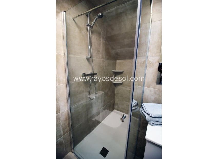 4 soveværelse Villa til salg i Pilar de la Horadada med swimmingpool - € 369.900 (Ref: 9037489)