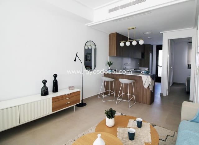 3 soverom Kjedet enebolig til salgs i Pilar de la Horadada ciudad, Pilar de la Horadada med svømmebasseng - € 354 900 (Ref: 9037492)