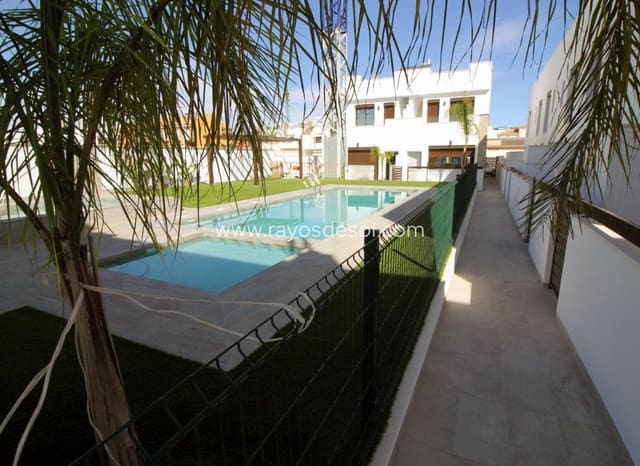 3 sovrum Semi-fristående Villa till salu i Pilar de la Horadada ciudad, Pilar de la Horadada med pool - 354 900 € (Ref: 9037492)