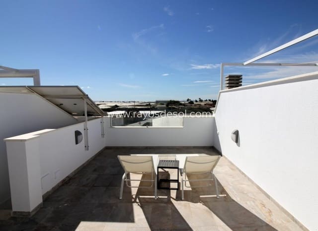 3 soverom Kjedet enebolig til salgs i Pilar de la Horadada ciudad, Pilar de la Horadada med svømmebasseng - € 354 900 (Ref: 9037492)