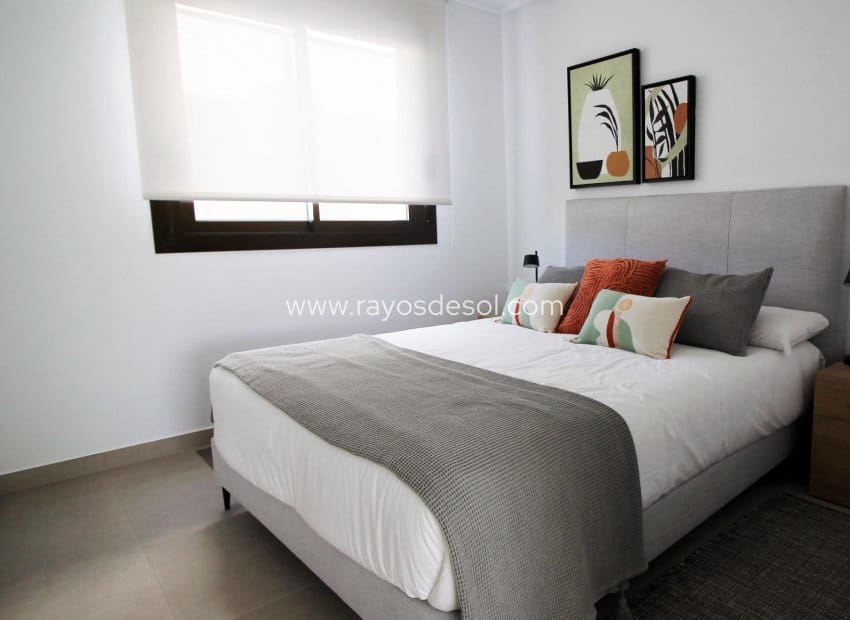 3 bedroom Semi-detached Villa for sale in Pilar de la Horadada with pool - € 354,900 (Ref: 9037492)