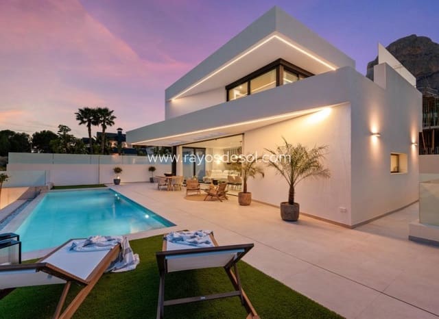 3 slaapkamer Villa te koop in Polop met zwembad - € 755.000 (Ref: 9049770)