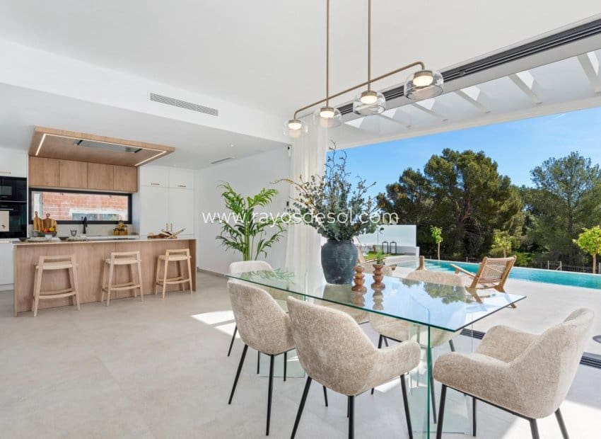 Chalet de 3 habitaciones en Polop en venta con piscina - 755.000 € (Ref: 9049770)