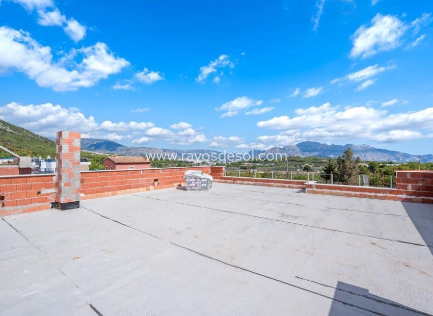4 bedroom Villa for sale in Polop - € 638,650 (Ref: 9076412)