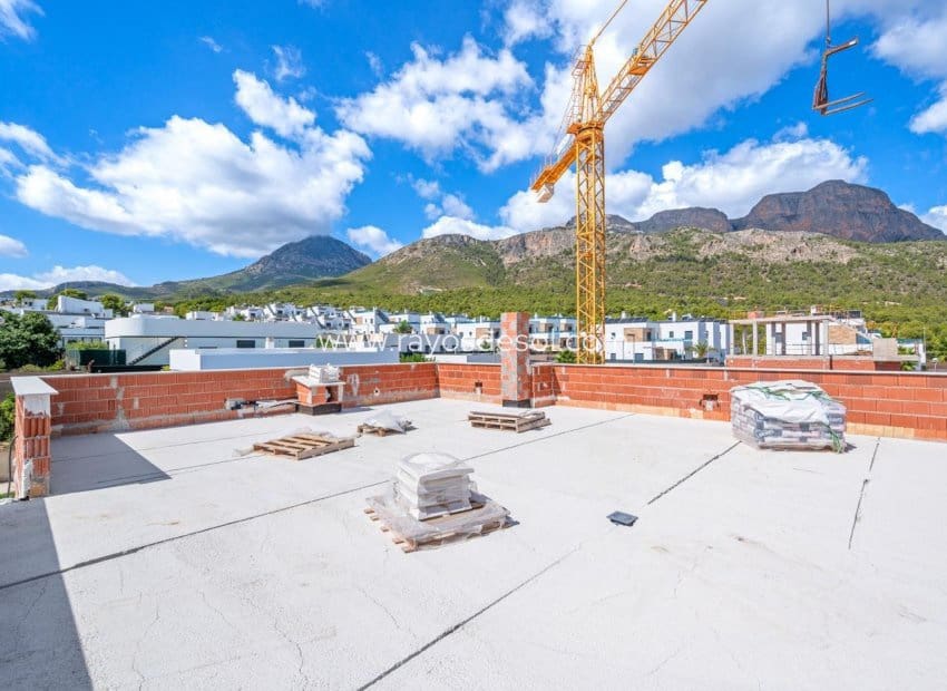 4 bedroom Villa for sale in Polop - € 638,650 (Ref: 9076412)