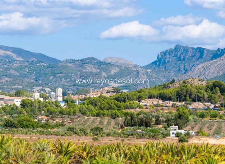 4 bedroom Villa for sale in Polop - € 638,650 (Ref: 9076412)