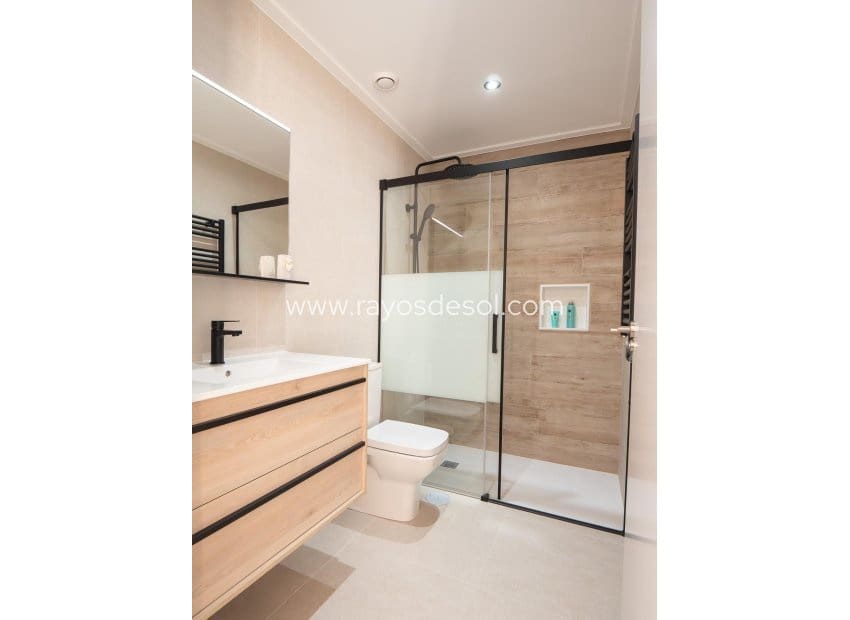 3 slaapkamer Villa te koop in San Fulgencio met zwembad - € 397.500 (Ref: 9076415)