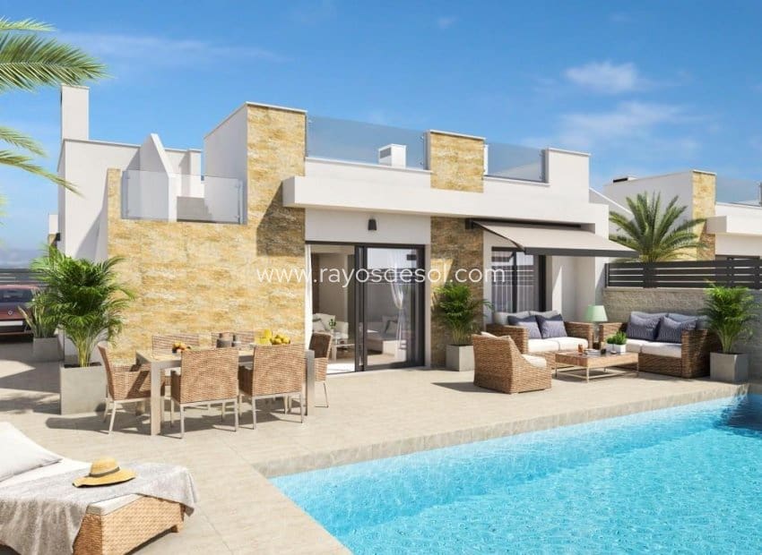 3 soveværelse Villa til salg i San Fulgencio med swimmingpool - € 392.000 (Ref: 9076416)