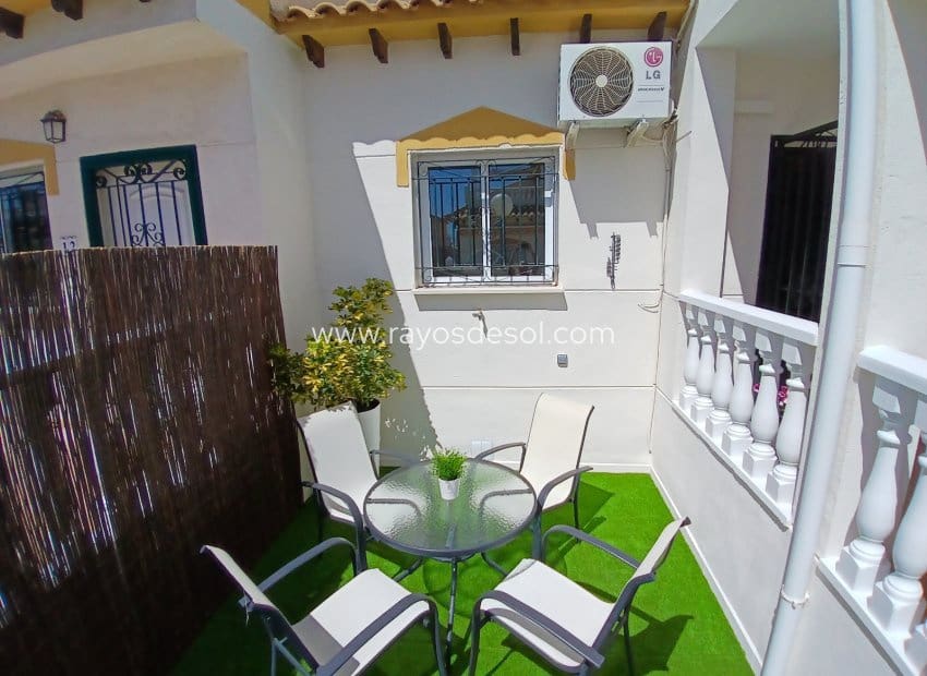 3 bedroom Townhouse for sale in Orihuela Costa with pool - € 291,900 (Ref: 9076429)