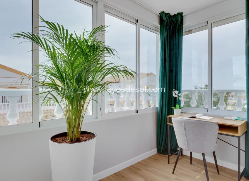 3 bedroom Townhouse for sale in Orihuela Costa with pool - € 291,900 (Ref: 9076429)