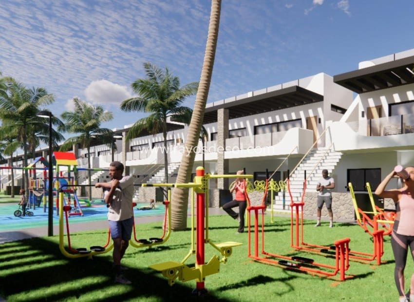 3 soveværelse Lejlighed til salg i Punta Prima med swimmingpool - € 370.000 (Ref: 9113179)