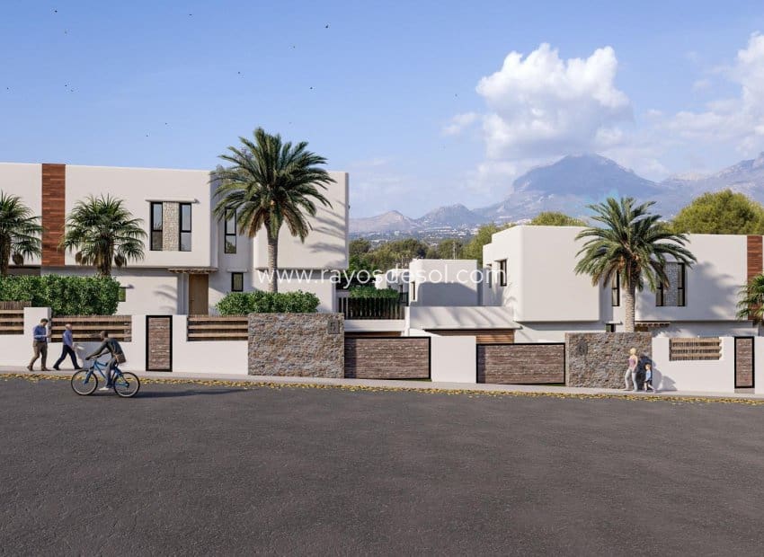 4 bedroom Villa for sale in Albir with pool - € 875,000 (Ref: 9131785)