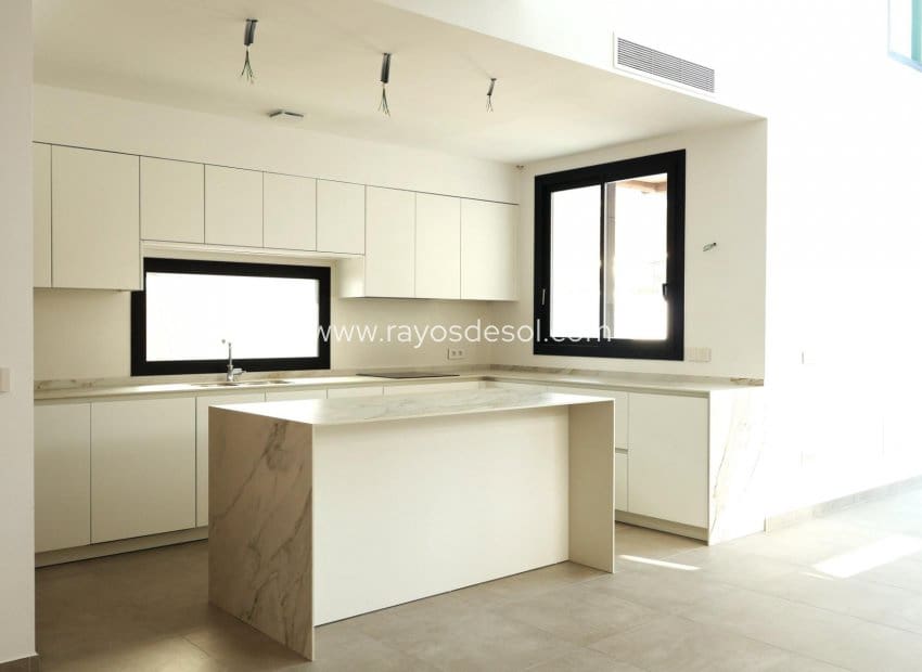 4 sovrum Villa till salu i Albir med pool - 875 000 € (Ref: 9131785)