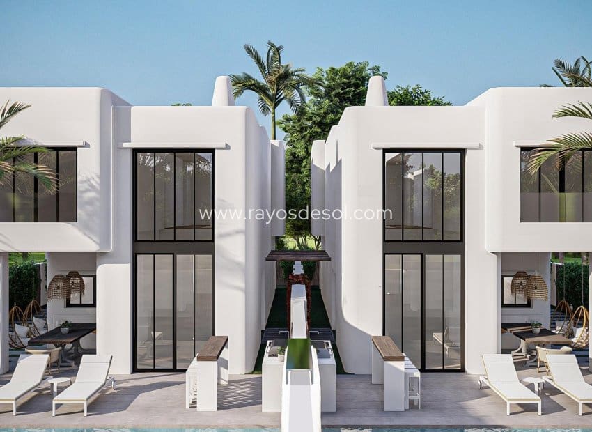 4 sovrum Villa till salu i Albir med pool - 875 000 € (Ref: 9131785)