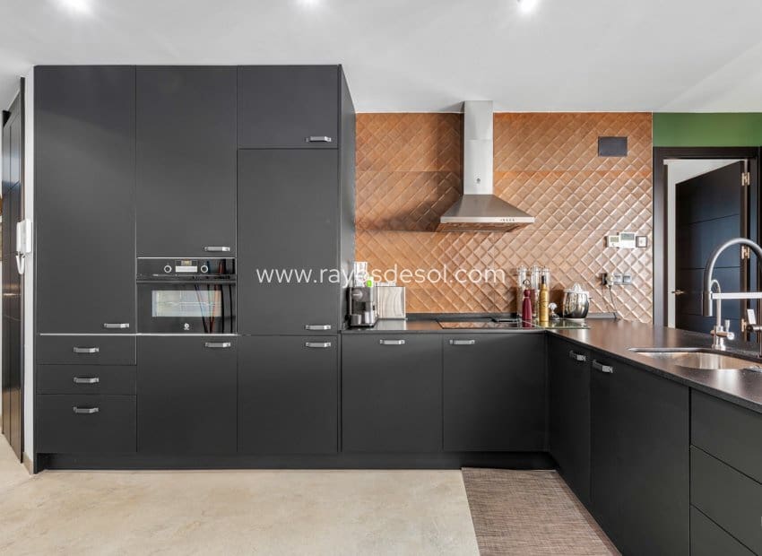 2 bedroom Apartment for sale in Formentera del Segura with pool - € 199,900 (Ref: 9176997)