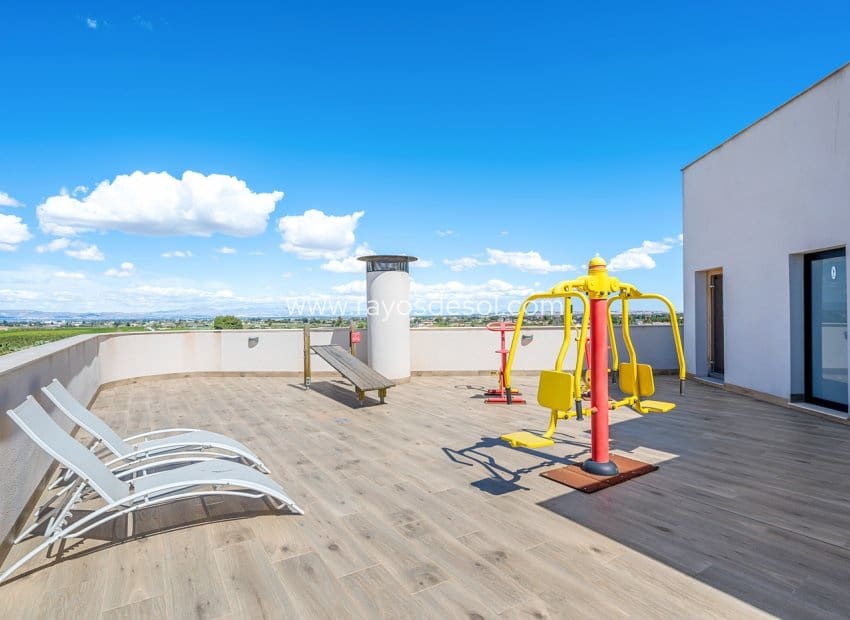 2 bedroom Apartment for sale in Formentera del Segura with pool - € 199,900 (Ref: 9176997)