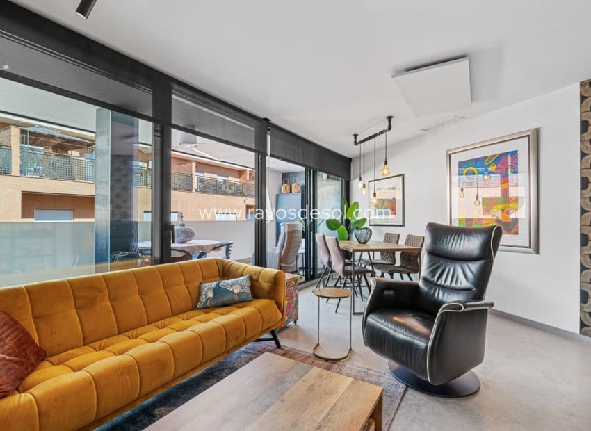 2 bedroom Apartment for sale in Formentera del Segura with pool - € 199,900 (Ref: 9176997)