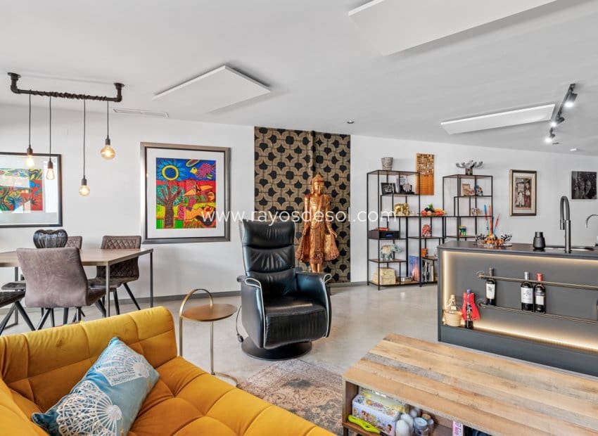 2 bedroom Apartment for sale in Formentera del Segura with pool - € 199,900 (Ref: 9176997)