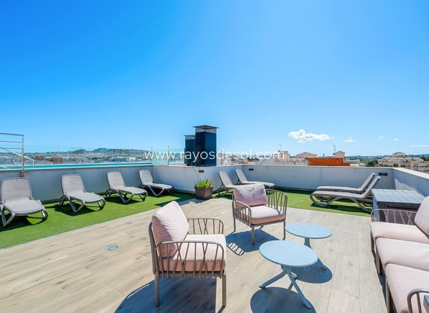 2 bedroom Apartment for sale in Formentera del Segura with pool - € 199,900 (Ref: 9176997)