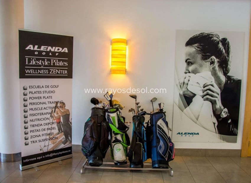 2 bedroom Apartment for sale in Monforte del Cid with pool - € 240,000 (Ref: 9176999)