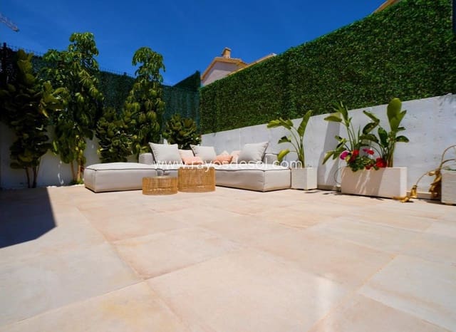 3 bedroom Villa for sale in Los Altos with pool - € 509,000 (Ref: 9177003)