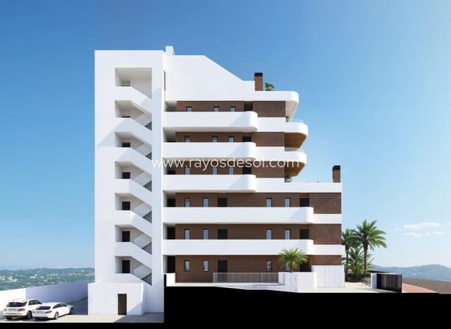 Ático de 3 habitaciones en Puerto Deportivo, Guardamar del Segura en venta con piscina - 695.000 € (Ref: 9177004)