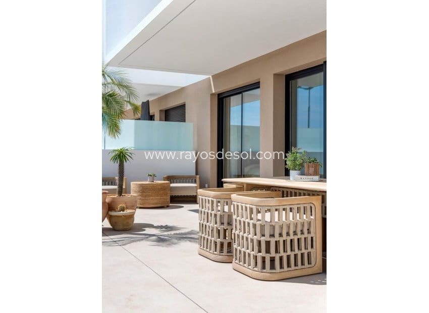 3 soveværelse Semi-Rækkehus til salg i Dolores med swimmingpool - € 389.000 (Ref: 9177006)