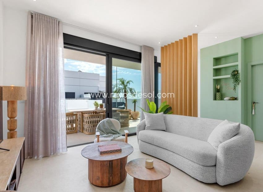 3 soveværelse Semi-Rækkehus til salg i Dolores med swimmingpool - € 389.000 (Ref: 9177006)