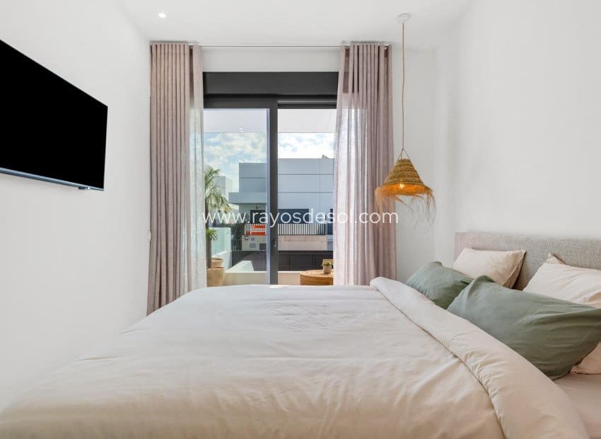 3 soveværelse Semi-Rækkehus til salg i Dolores med swimmingpool - € 389.000 (Ref: 9177006)