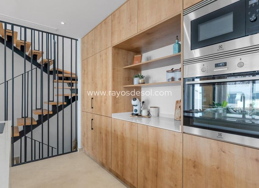 3 soveværelse Semi-Rækkehus til salg i Dolores med swimmingpool - € 389.000 (Ref: 9177006)