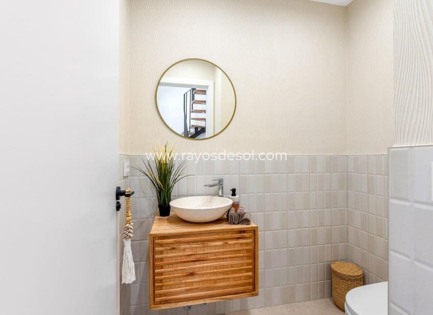 3 soveværelse Semi-Rækkehus til salg i Dolores med swimmingpool - € 389.000 (Ref: 9177006)