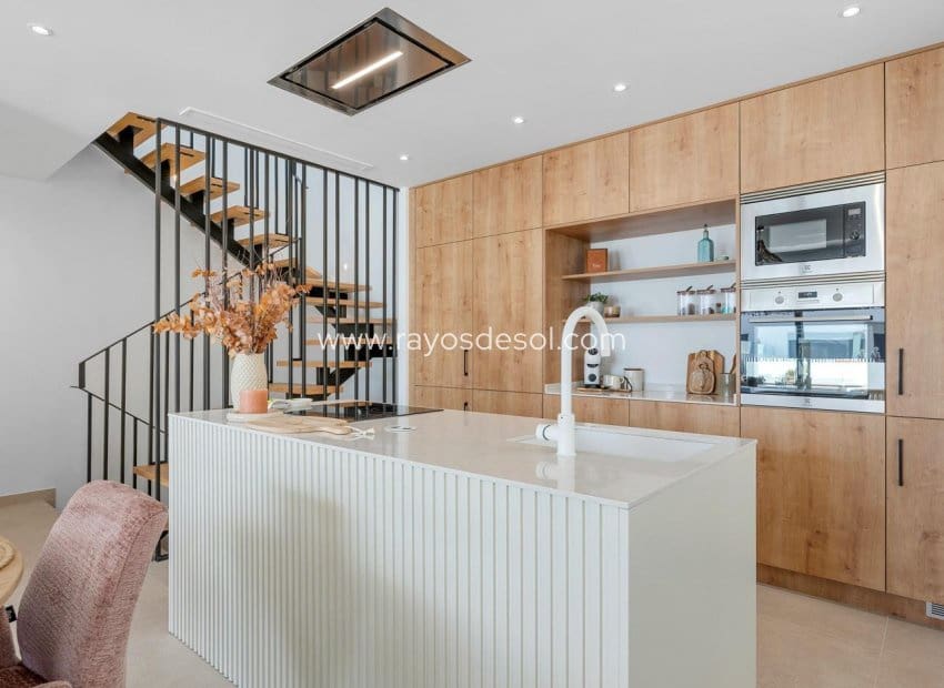 3 makuuhuone Paritalo myytävänä paikassa Dolores mukana uima-altaan - 415 000 € (Ref: 9177006)