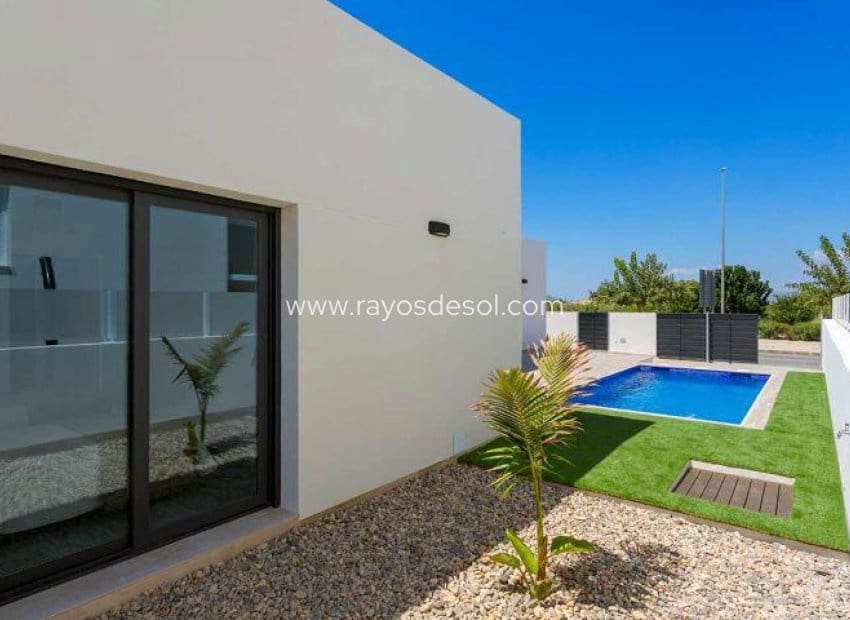 3 Zimmer Villa zu verkaufen in Daya Nueva mit Pool - 453.000 € (Ref: 9177095)