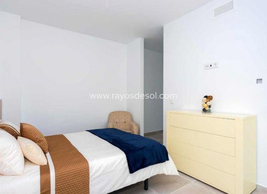 3 Zimmer Villa zu verkaufen in Daya Nueva mit Pool - 453.000 € (Ref: 9177095)