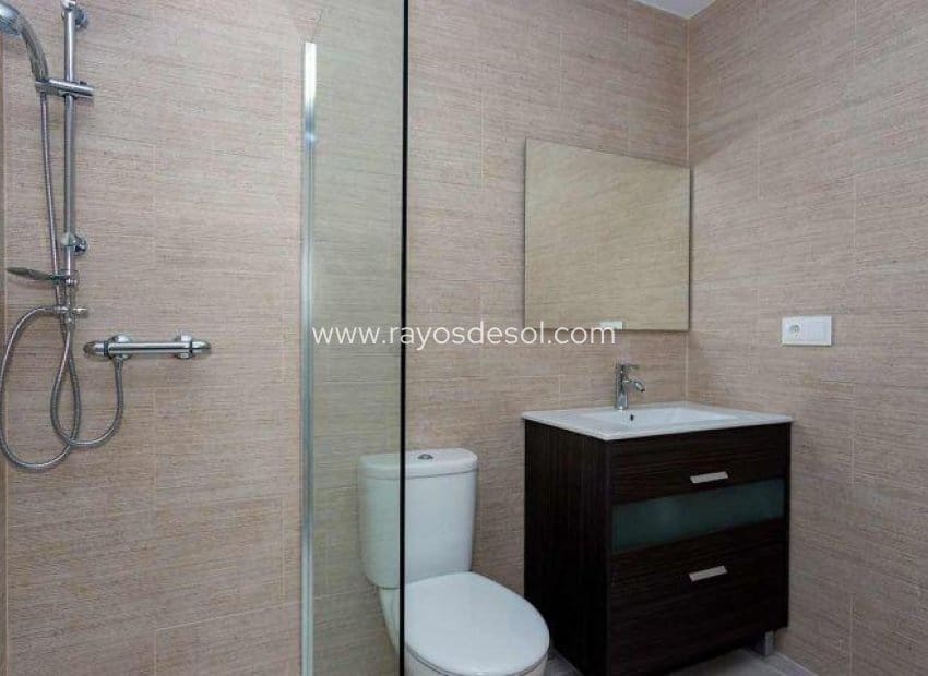 3 Zimmer Villa zu verkaufen in Daya Nueva mit Pool - 453.000 € (Ref: 9177095)