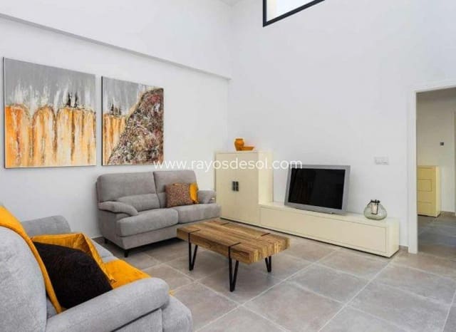 3 bedroom Villa for sale in Daya Nueva with pool - € 453,000 (Ref: 9177095)