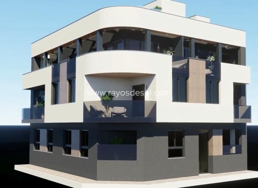 2 soveværelse Penthouse til salg i Torrevieja med swimmingpool - € 302.600 (Ref: 9177100)